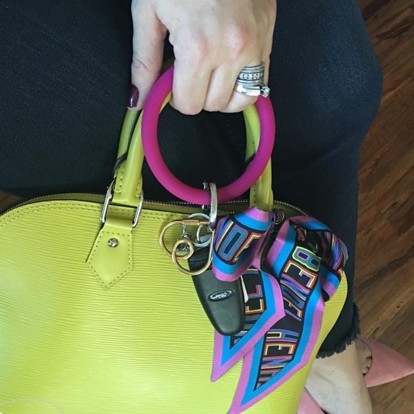 Arm Keyring keychain houndstooth GIFT *NWT - Picture 5 of 5